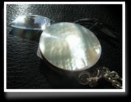 Eloi, mother of pearl coin knife